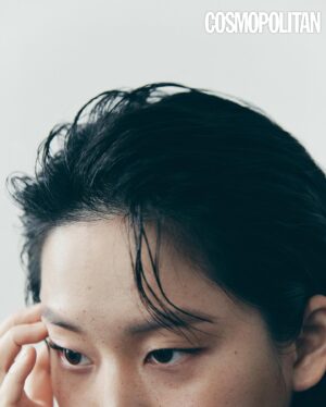 Lee Yeon Instagram - 💙🖤@cosmopolitankorea 

Feature Editor 천일홍
Photographer 김신애
Stylist 이필성
Hair 오지혜
Makeup 이준성
Assistant 박한나