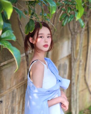 Lee Yoo-jin Instagram - 🌱📸💕
갑자기 찍어주신 넘 마음에 드는 사진!
행복한 거제🥰