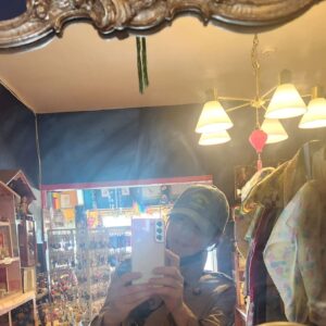 Lee Young-ae Instagram - 💜☺️🌸⚘️🌈🏃‍♀️

#당일치기 #부산 #기차여행 #힐링 #감사  #사랑
