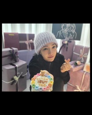 Lee Yu-ri Instagram - 생일 축하해 주셔서 넘넘 감사합니다 
감동 감동🥹🥹
모든 분들 늘 감사하고 사랑합니다💕 

#이유리#leeyuri