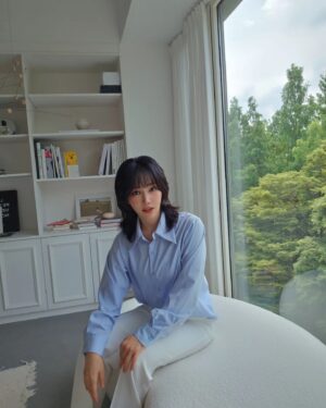 Lee Yu-ri Instagram - 🍀

#이유리 #leeyuri #날씨맑음☀️