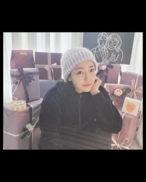 Lee Yu-ri Instagram - 생일 축하해 주셔서 넘넘 감사합니다 
감동 감동🥹🥹
모든 분들 늘 감사하고 사랑합니다💕 

#이유리#leeyuri