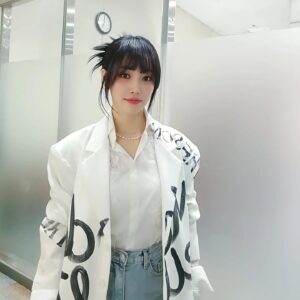 Lee Yu-ri Instagram - #이유리#leeyuri