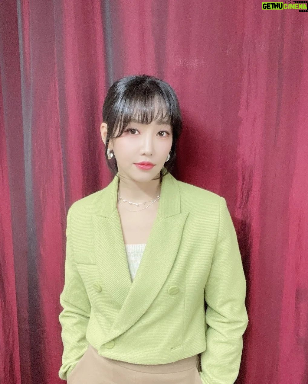 Lee Yu-ri - 4.2K Likes - 오늘도 걸어서환장속으로❣️
#KBS#걸어서환장속으로#일요일#밤9시25분#이유리#leeyuri