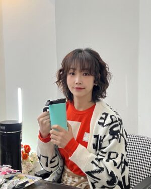 Lee Yu-ri Instagram - #이유리#E채널#개며느리#지금#본방사수 😘☺️