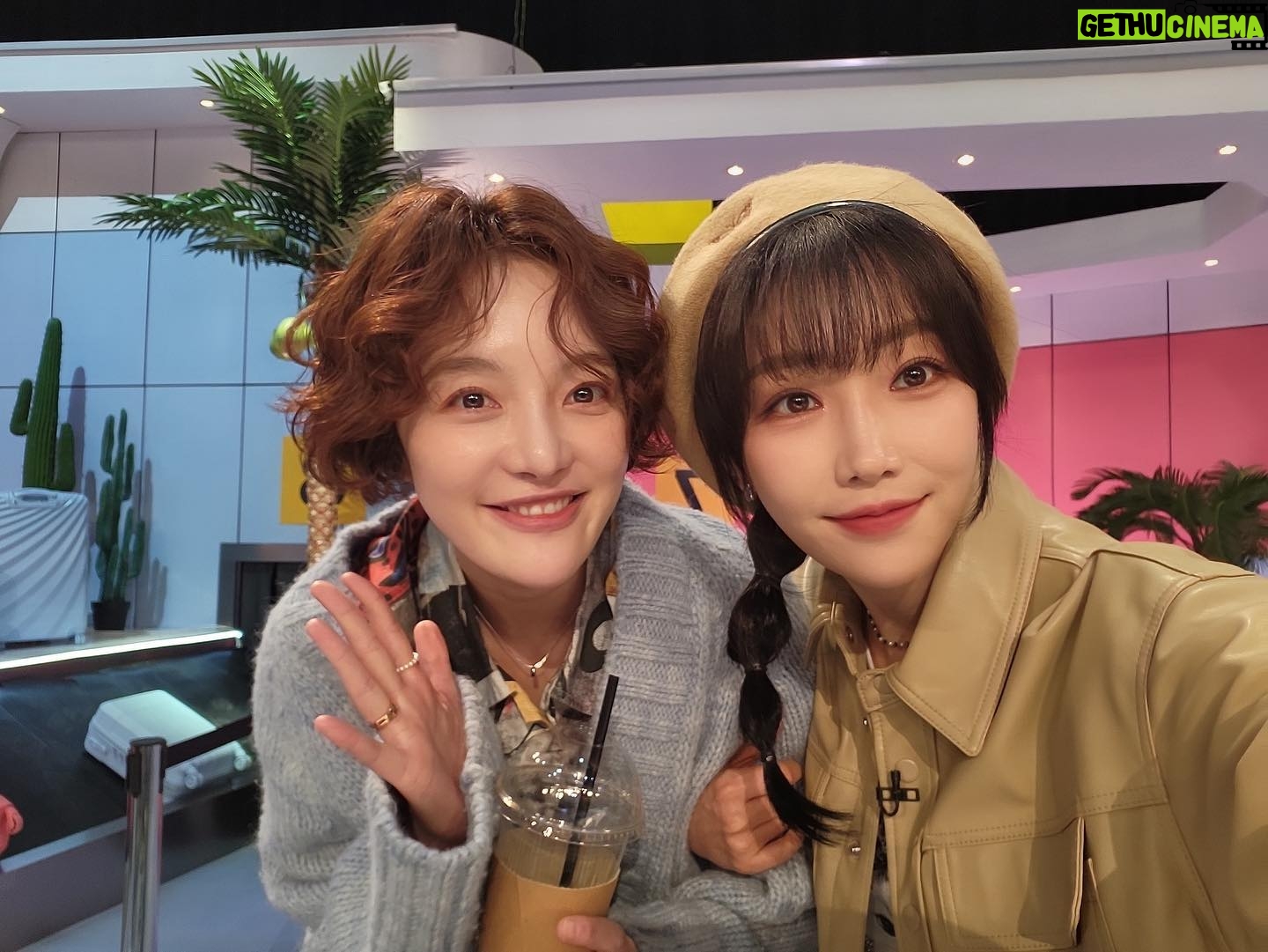 Lee Yu-ri - 4.2K Likes - 오늘도 걸어서 환장속으로😊
#KBS#걸어서환장속으로#일요일#밤9시25분#이유리#한혜진#황보라
#leeyuri