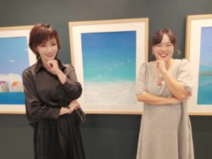 Lee Yu-ri Instagram - 채니 작가님 전시회💕
다녀왔어요
#이유리#leeyuri#아티스트채니작가님 @creative_chaeny  #이지석배우님 @lee_jiseok