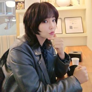 Lee Yu-ri Instagram - #이유리#leeyuri#세종1446#뮤지컬#경복궁
