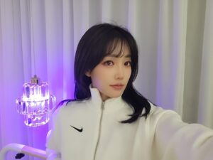 Lee Yu-ri Instagram - ☺️

#이유리#leeyuri