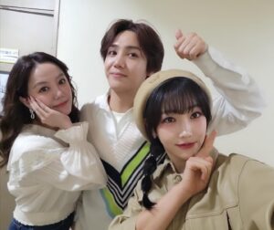 Lee Yu-ri Instagram - 본방사수💕

#KBS#걸어서환장속으로#매주#일요일#밤9시25분#이유리#고은아#미르 #leeyuri