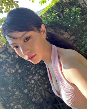 Lee Yul-eum Instagram - 오랜만에 🥰