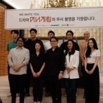 Lee Yul-eum Instagram - 8persons 8floors 8episods director 배진수🖤
