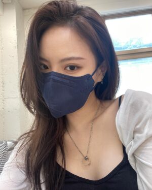 Lee Yul-eum Instagram - 날씨가 좋아서 🌸