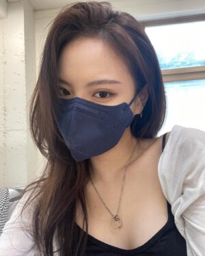 Lee Yul-eum Instagram - 날씨가 좋아서 🌸