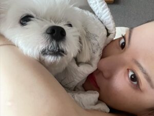 Lee Yul-eum Instagram - 🕊🤍