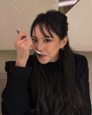 Lee Yul-eum Instagram - 🍦