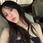 Lee Yul-eum Instagram - 😎