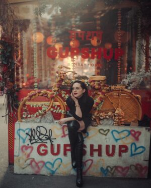 Lena Hall Instagram - Missing NYC today. Don’t get me wrong I love London but there’s no place like home. Stellar 📸 by @cinematik #gupshupnyc p.s. people ask me about these glasses all the time and they are @balenciaga