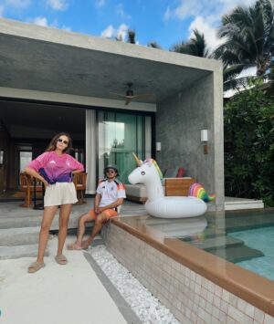 Lena Meckel Instagram - Die Almans im Urlaub 🌴🍹 Letztes Bild neues Profilbild? 
Danke für die kleine Auszeit im Paradies @kudavillingiliresort / @segara 🙏🏽 Anzeige