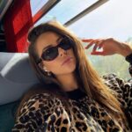 Lena Guillou Instagram - E N V R A C 🩵 Bon dimanche à tous mes oisillons 🐥