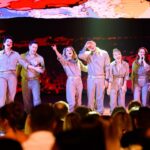 Lena Katina Instagram - Прекрасно провели время на съемках Новогодней программы comedy club! Посмеялись от души! Ну, вы, наверное, уже видели )) а если не видели-посмотрите 😉 Всех с Новым Годом еще раз! 🎄🎉☺️ @comedyclubru @tnt_online