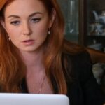 Lena Katina Instagram - МНЕ НЕ СТЫДНО Лена Катина @lenakatina Друзья, я принимаю участие в социальном проекте «Мне не стыдно», в котором известные люди делятся своим негативным опытом, который они пережили в своей жизни. Лично я считаю, что есть моменты, о которых необходимо говорить откровенно со своей аудиторией, даже если этот монолог болезненный. Я решила поделиться своей страшной историей, которая произошла со мной в детстве. На меня напал маньяк-педофил. Я верю и надеюсь, что мой опыт поможет другим жертвам насилия справиться с этой тяжелой травмой и найти в себе силы двигаться дальше. Благодарю психолога @lina_dianova за проведённый эфир. Считаете, что о подобных проблемах стоит говорить? Сделайте репост – измените чью-то жизнь! Больше историй на @mne.ne.stydno #мненестыдно2021