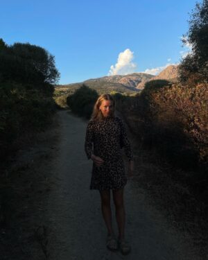 Lena Klenke Instagram - Off but On 
Ps: guess who’s doing another season?