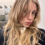 Lena Klenke Instagram - Real Talk, how many people do you have on mute right now? 🫂