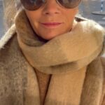 Lena Philipsson Instagram - Hello i halsduk Mysigt