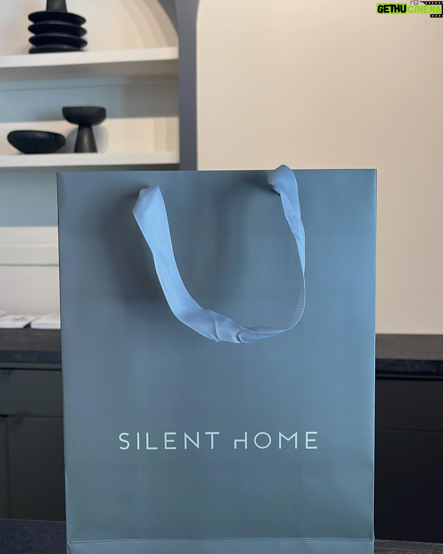 Leonor Seixas Instagram - My best friends @h_covaneiro @danbwolf opened the amazing @silenthomestore today!! Sooooo amazing!!