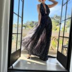 Leslie Bibb Instagram - la dolce vita... polka dot panacea courtesy of @dolcegabbana...#oscars grazie mille 🖤