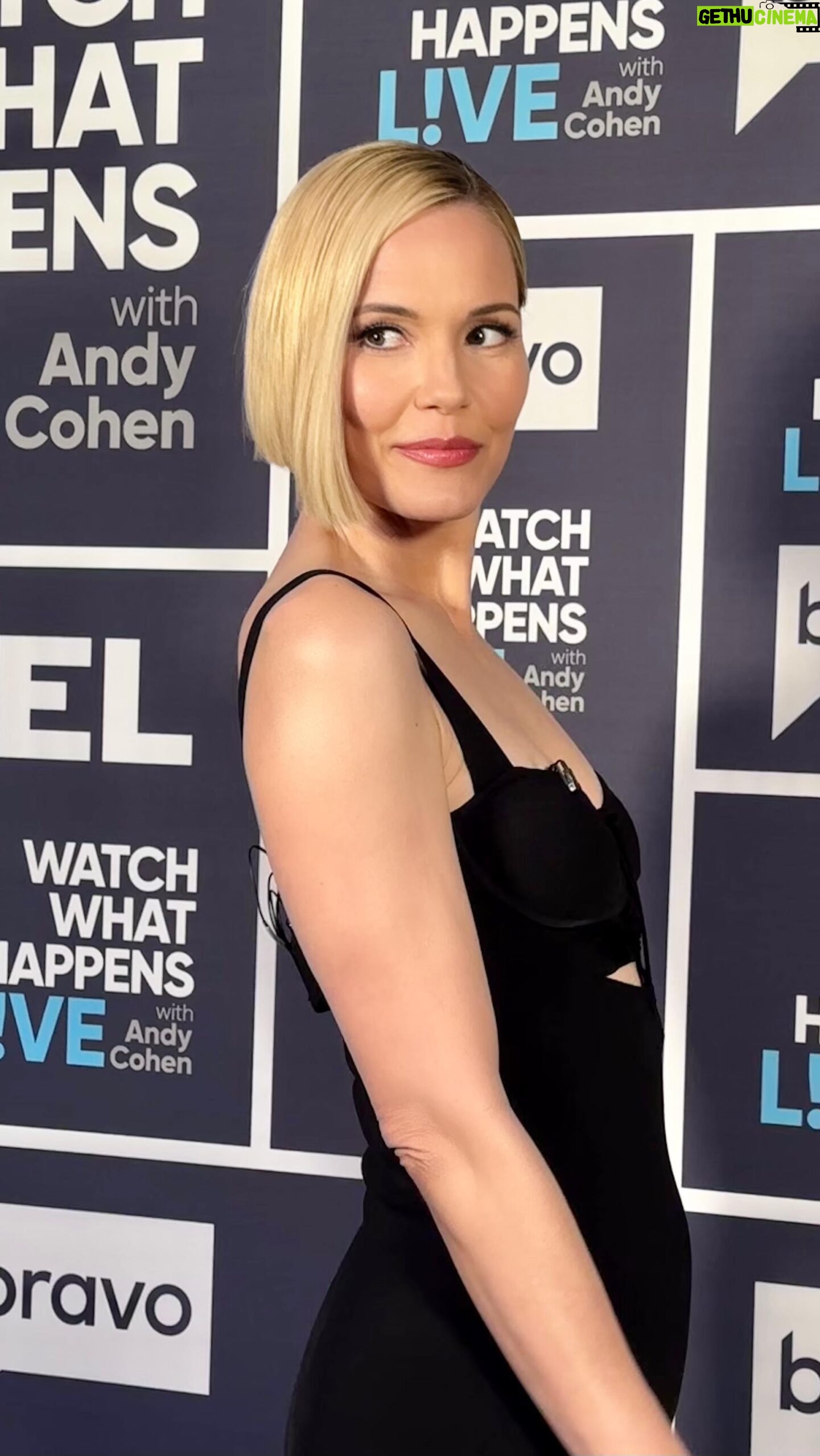 Leslie Bibb Instagram - new york night...getting ready for @bravowwhl with @benskervin @rebeccarestrepo and @jeanannwilliams...i love doing this show and getting to do it with @teresagiudice while getting to promote @aboutmyfather...#dreams