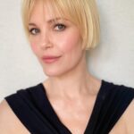 Leslie Bibb Instagram – one press junket two days in chicago
three lewks… @aboutmyfather #memorialdayweekend 
@rachelgoodwinmakeup 
@jeanannwilliams 
@hairbyjohnd 
#dreamteam