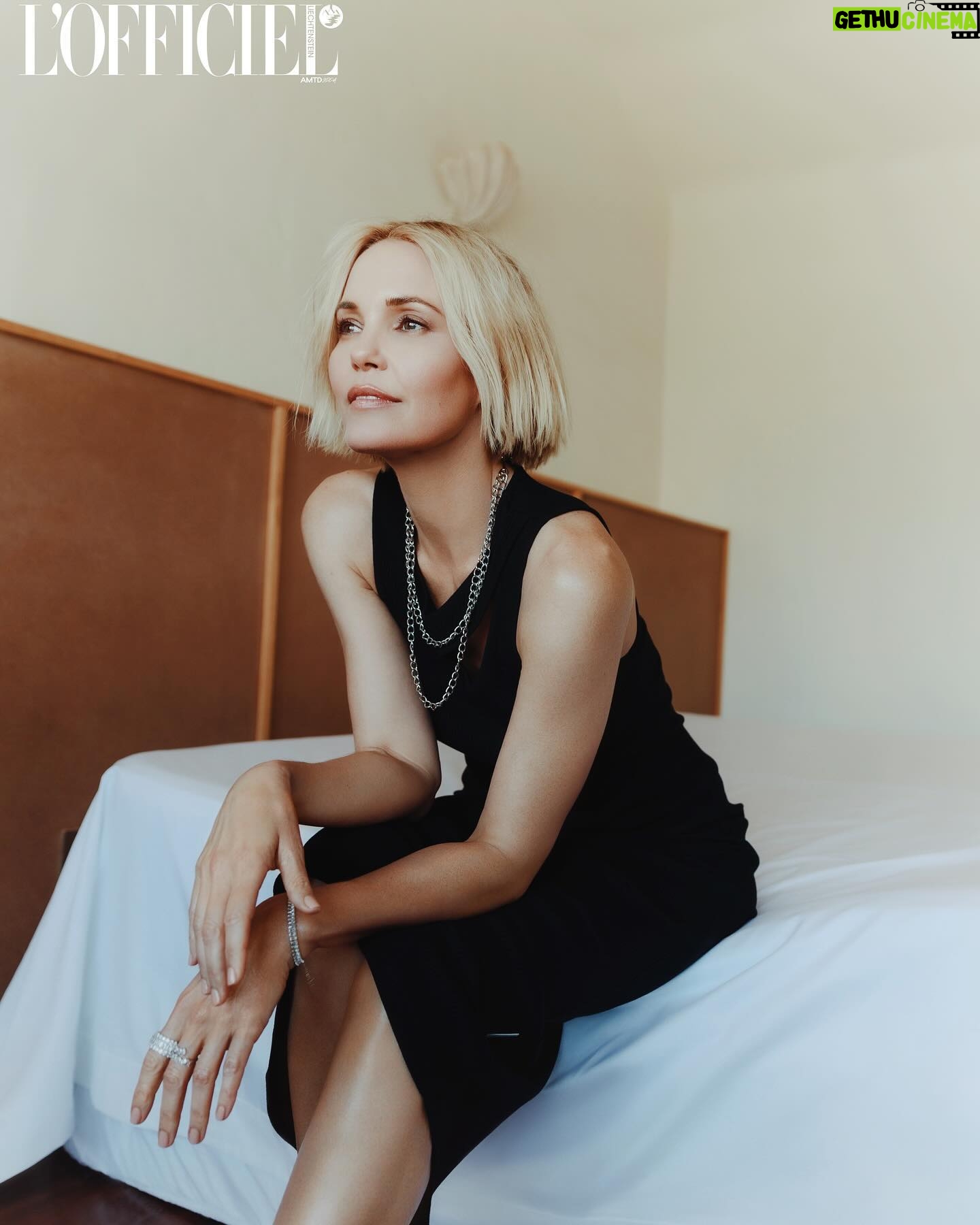 Leslie Bibb Instagram - it's l'officiel... i loved this shoot @lofficielliechtenstein we came, we shot, we talked all things @palmroyaletv, we conquered... swipe for the drama... thank you to the team behind making all this happen...issue is out now... 🖤lb photos: @samspencework styling: @theodore_hobbie hair: @hairbyjohnd face: @rachelgoodwinmakeup nails: @carlakaynails prod: @maieragency new episodes #palmroyale drop every wednesday on @appletv...