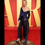 Leslie Bibb Instagram - suit of armor... @ronaldvanderkemp armor for #vanityfairoscarparty... this suit is everything...just everything 💙🖤💙