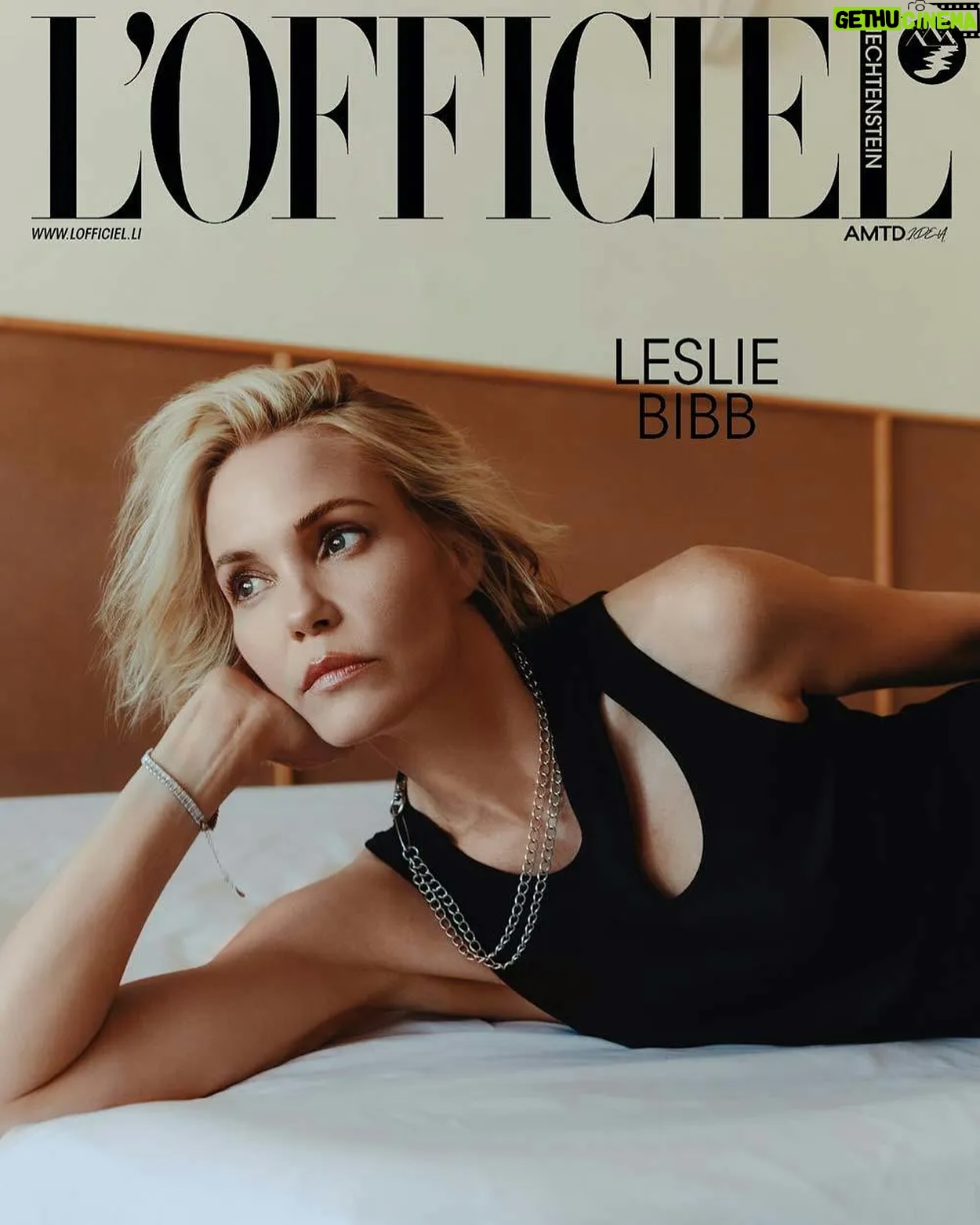 Leslie Bibb Instagram - @mslesliebibb x @lofficielliechtenstein We met the talented actress for a exclusive interview and photoshoot and spoke with her about her new show „Palm Royal“. You find the full story in the current Printissue No 14 and a sneak peek of the Photoshoot and Interview online at www.lofficiel.li. We can’t wait to watch the show and see Leslie playing her Charakter Dinah. Photographer @samspencework Styling @theodore_hobbie @mediaplaypr Hair @hairbyjohnd Make-Up @rachelgoodwinmakeup Nails @carlakaynails @cloutierremix Retouching @kosmaksysha Production @maieragency Editor-in-Chief & Interview @gracemaier #lesliebibb #palmroyale #lofficielliechtenstein