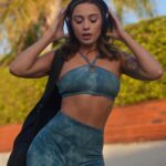 Leslie Golden Instagram - Me 🤝 cute gym fits @tlfapparel DC: TLF-LESLIE
