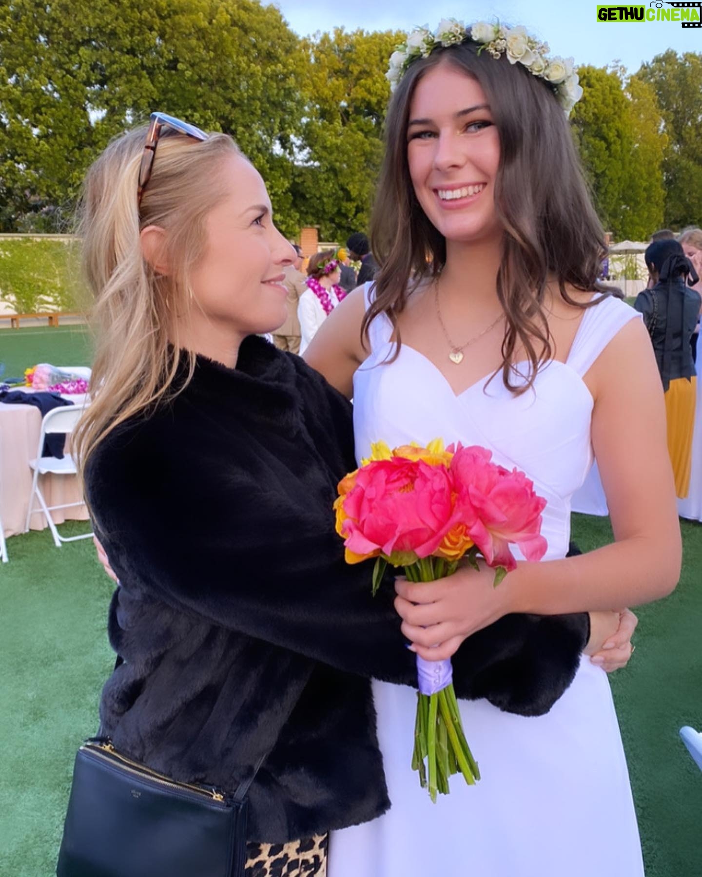 Leslie Grossman Instagram - My sweet kind brilliant fierce strong as hell beautiful on the inside and out niece graduated from high school and I am the proudest auntie there ever was 💐💕