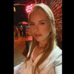 Leslie Grossman Instagram - Barbara says see you tonight for the premiere of @ahsfx #ahsnyc