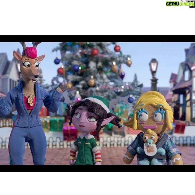 Leslie Grossman Instagram - A new series is coming to town. #SantaInc premieres December 2 on @HBOMax. Beyond excited to get to be on this incredible show. Also my character being described as a “frazzled and loudmouth gingerbread woman” feels very on brand. The cast is outrageous and it’s funny as hell. Also it came from the brilliant brain of favorite person Ali Rushfield who I can’t tag because she is smart enough to not have social media. I think you guys are gonna love this one