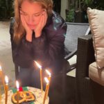 Leslie Grossman Instagram - Big birthdays call for big wishes. Not gonna get into a treatise about what culture tells women about aging and how we are supposed to feel like shit about it. I refuse to take part in that. I am so lucky to be here. Shannon didn’t get the chance to make it to 50 so I am going to do it for the both of us. Getting older is a privilege and I feel like I am just getting started. Also I have such a cute picture of me and Goldie but she won’t let me post it🙄