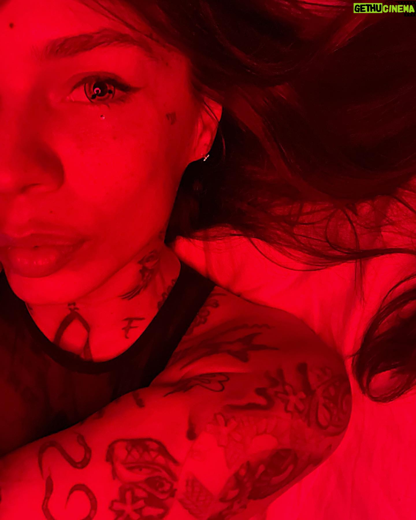 Lesya Fuck - 6.2K Likes - Извините за опоздание,
я заблудился на дороге
под названием жизнь©️はたけカカシ