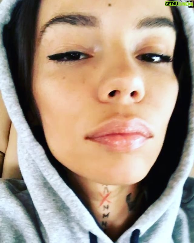 Lesya Fuck - 8K Likes - #mood cant feel anything 💔