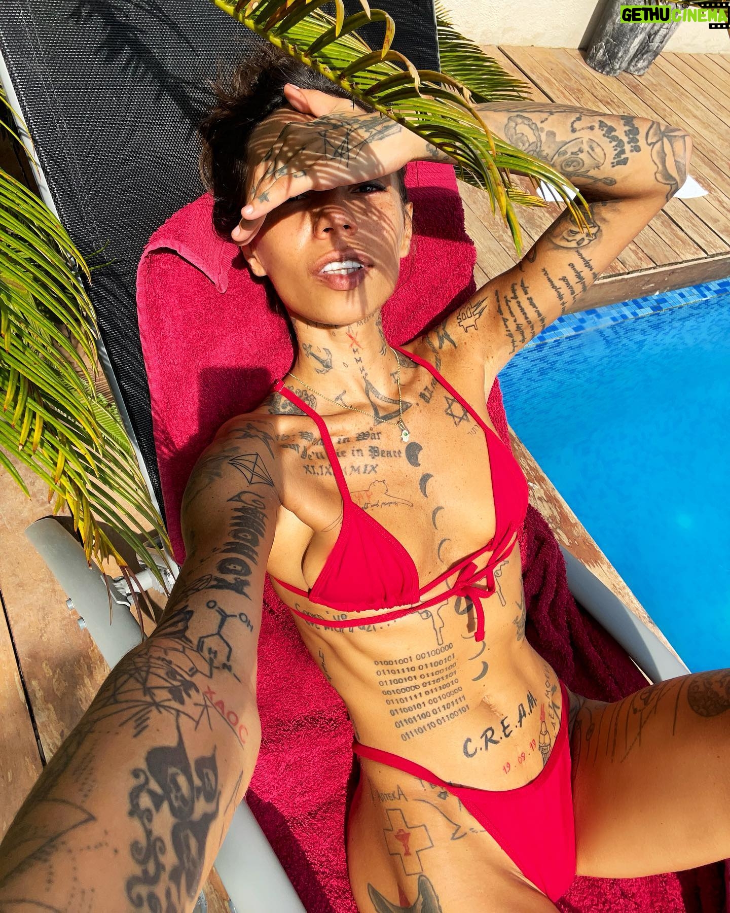 Lesya Fuck - 6.9K Likes -