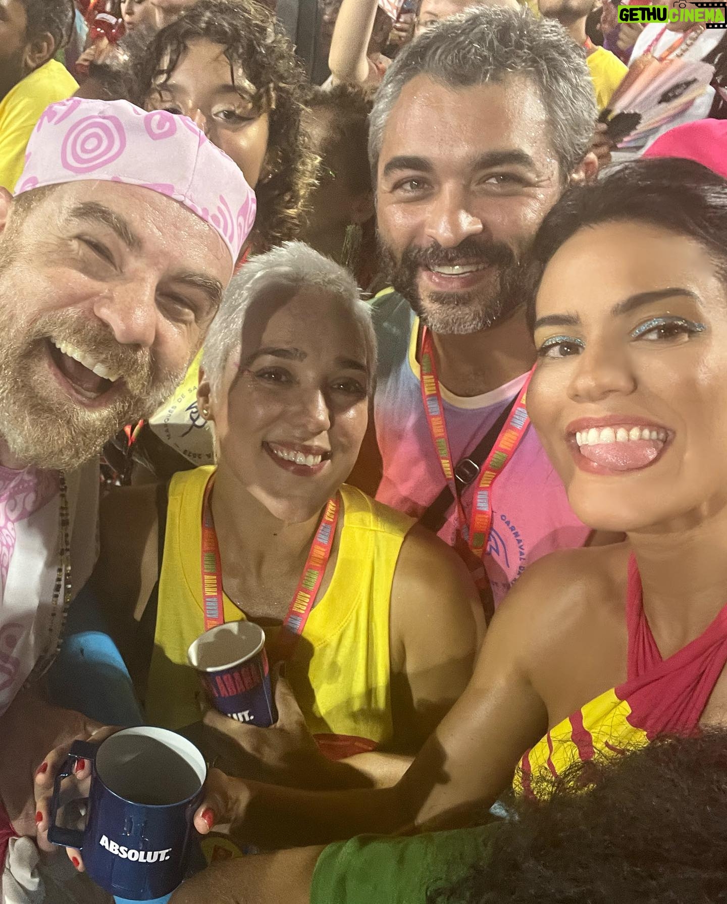 Letícia Lima Instagram - A R A R A 🦜 um carnaval de amor e cheio de amigos especiais! 💖 Obrigada @malubarretto ✨ que é A mulher! E @priborgonovi por todo o carinho e cuidado 💝
