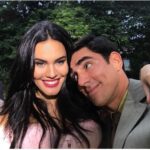 Letícia Lima Instagram - Eu amo essa foto. Amo que capturou exatamente a emoção que gente estava sentindo. Amo tbm que tem exatamente esse pedacinho aí no filme. …No carrossel tem um pouquinho dos bastidores… Quem já foi assistir?… #nasondasdafé