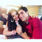 Letícia Lima Instagram - Eu amo essa foto. Amo que capturou exatamente a emoção que gente estava sentindo. Amo tbm que tem exatamente esse pedacinho aí no filme. …No carrossel tem um pouquinho dos bastidores… Quem já foi assistir?… #nasondasdafé