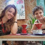 Letícia Tomazella Instagram – Uma atriz brasileira e uma atriz iraniana na Santa Cecília criando projetos mirabolantes pro futuro ❤️

@khazar_masoumi vc é phodona! 💃