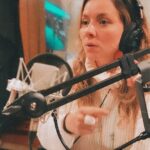 Letícia Tomazella Instagram - @leticiacannavale e eu num papo super conectado com o astral e cheias de lições de vida pra vcs. Afinal, basta ter fone e microfone, e tudo parece profundo. O povo ama compartilhar aqui coisas que são obviedades com a profundidade de um pires. Observem. 🤓 Beijas