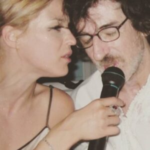 Leticia Brédice Instagram - Te amo 
Charly 

@mecha.inigo 
@launoeltrece 

Los amo. 
Gracias 
Gracias 
Charly García te amo